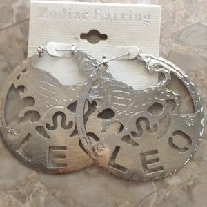 Zodiac earrings Leo